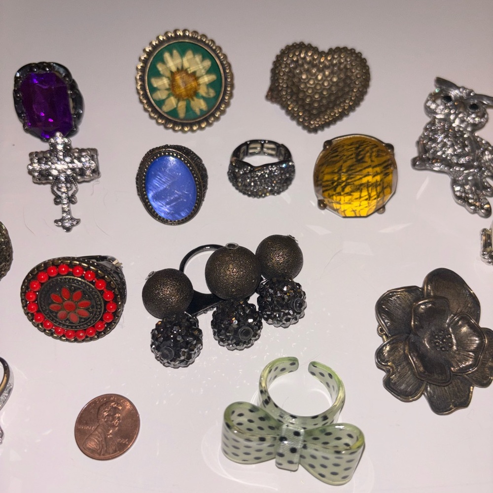 Fun, Various Multi-Color Women's Costume Rings Bundle - Picture 3 of 4